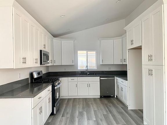 5th image of 9917 Covello St