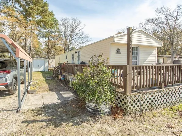 1577 Crystal Lake Dr., Myrtle Beach, SC 29575