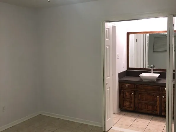 14828 Colonel Allen Ct, Baton Rouge, LA 70816