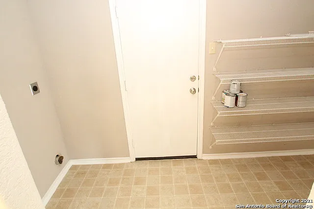 9715 Amber Ledge — Photo 12