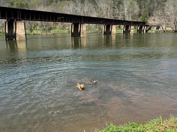 428 Evening Dove Ln, Galax, VA 24333