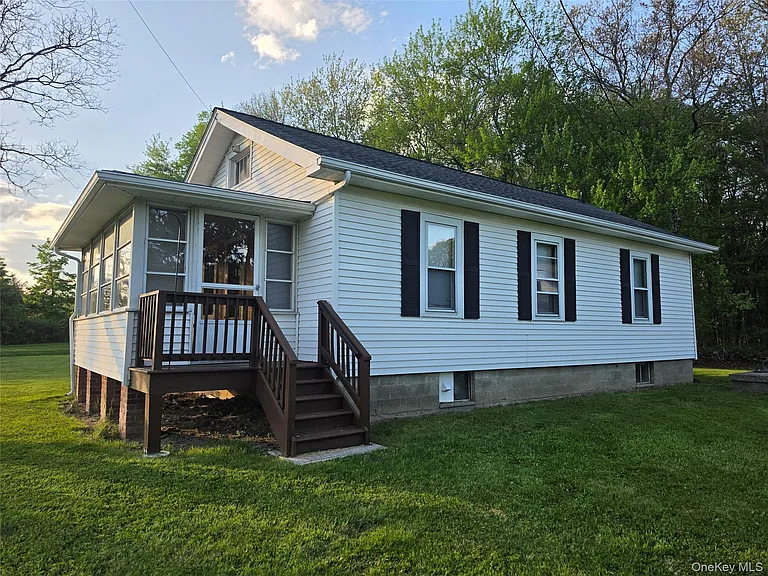 1836 Route 300 — Photo 1