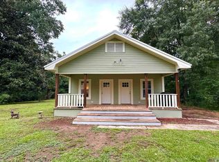 7 Hall Rd, Roxie, MS 39661