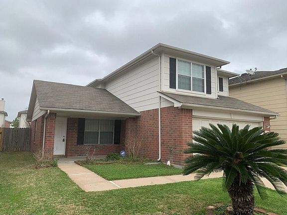 2nd image of 13414 Venice Villa Ln
