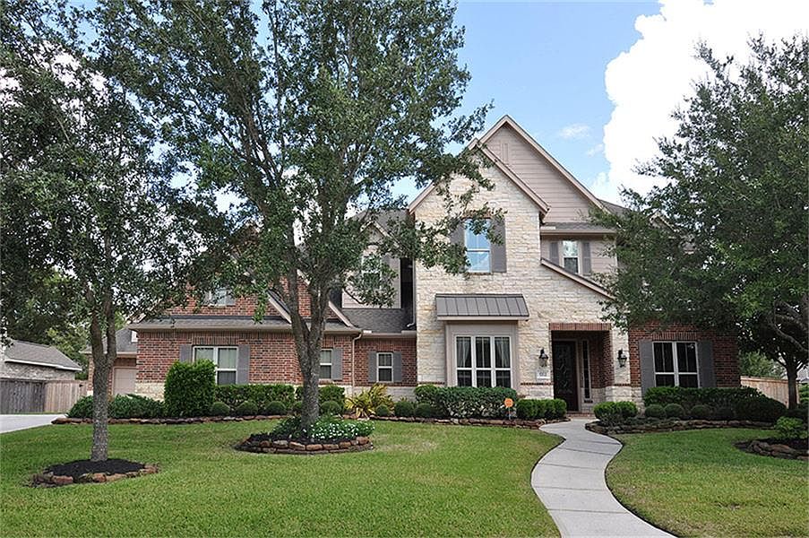 1st image of 1302 Regal Green Ct