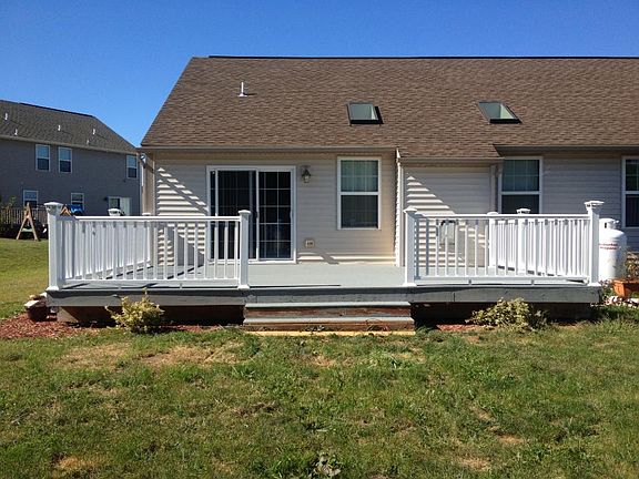 24'x16' Deck in Rear