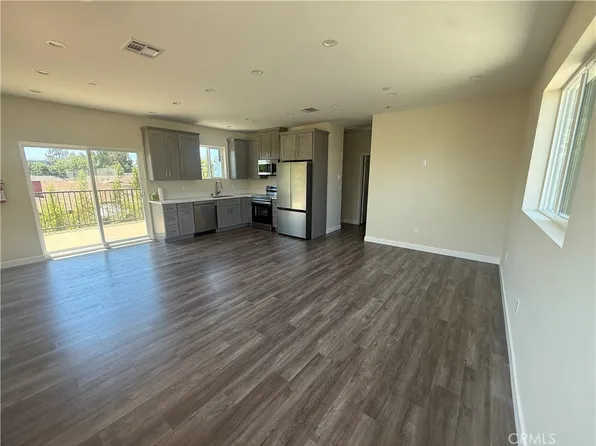 15362 1/2 Valerio St #1/2, Van Nuys, CA 91406