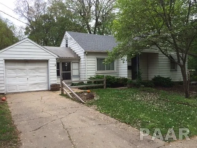 1608 N Bestor St photo 1