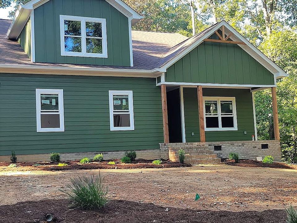 2nd image of 197 Elizabeth Dr