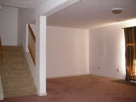 4th image of 3870 Mohr Oak Ct