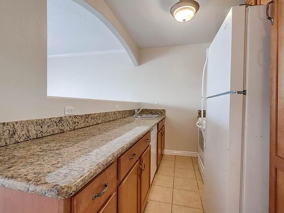 5th image of 3661 43rd St Unit 5