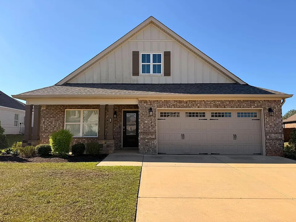 103 Hunters Hill Way