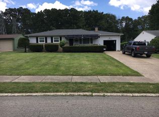 2017 Cranbrook Dr, Youngstown, OH