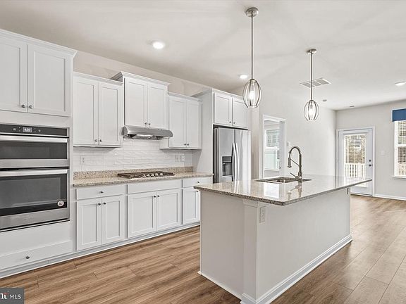 5th image of 34310 Gooseberry Ave