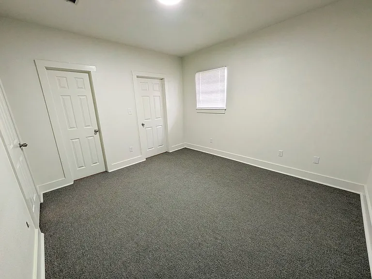 230 Moreland St — Photo 6