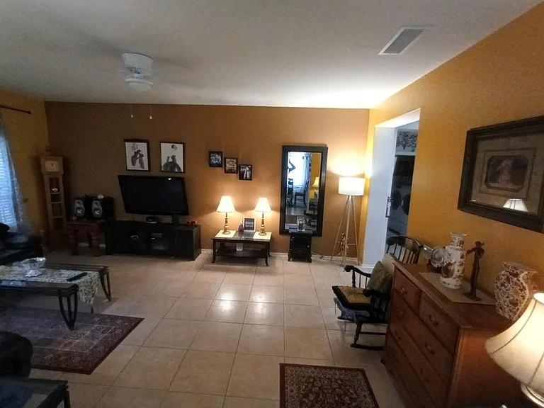 Living Room
Fully Furnished