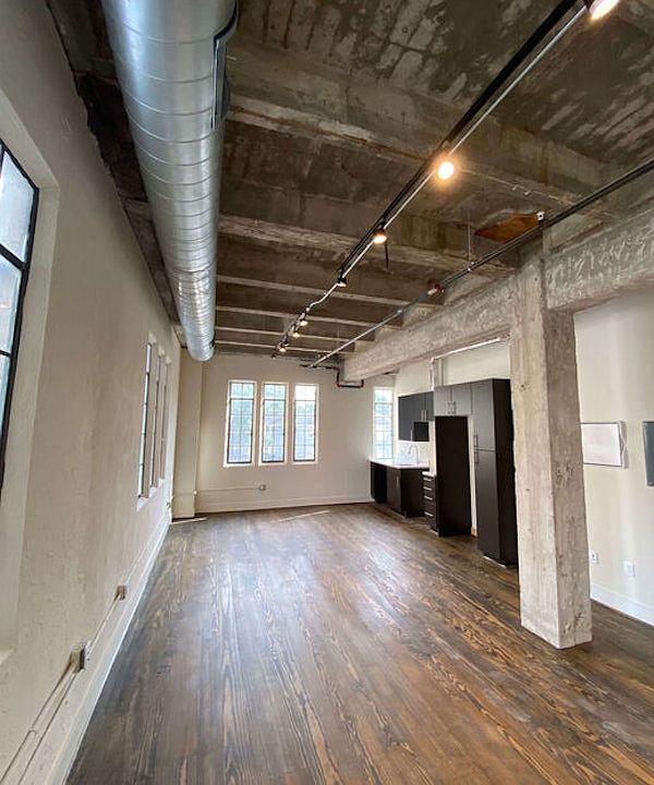 1st image of 4411 Dallas St #38