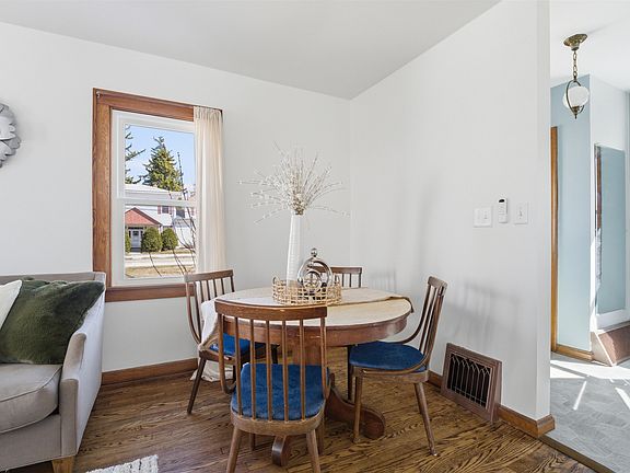 5th image of 503 S State St