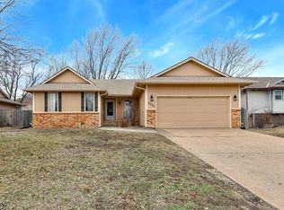 2321 N Woodlawn Blvd, Derby, KS 67037