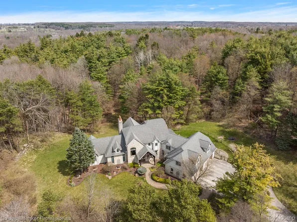 1 Chelsea Ct, Metamora, MI 48455