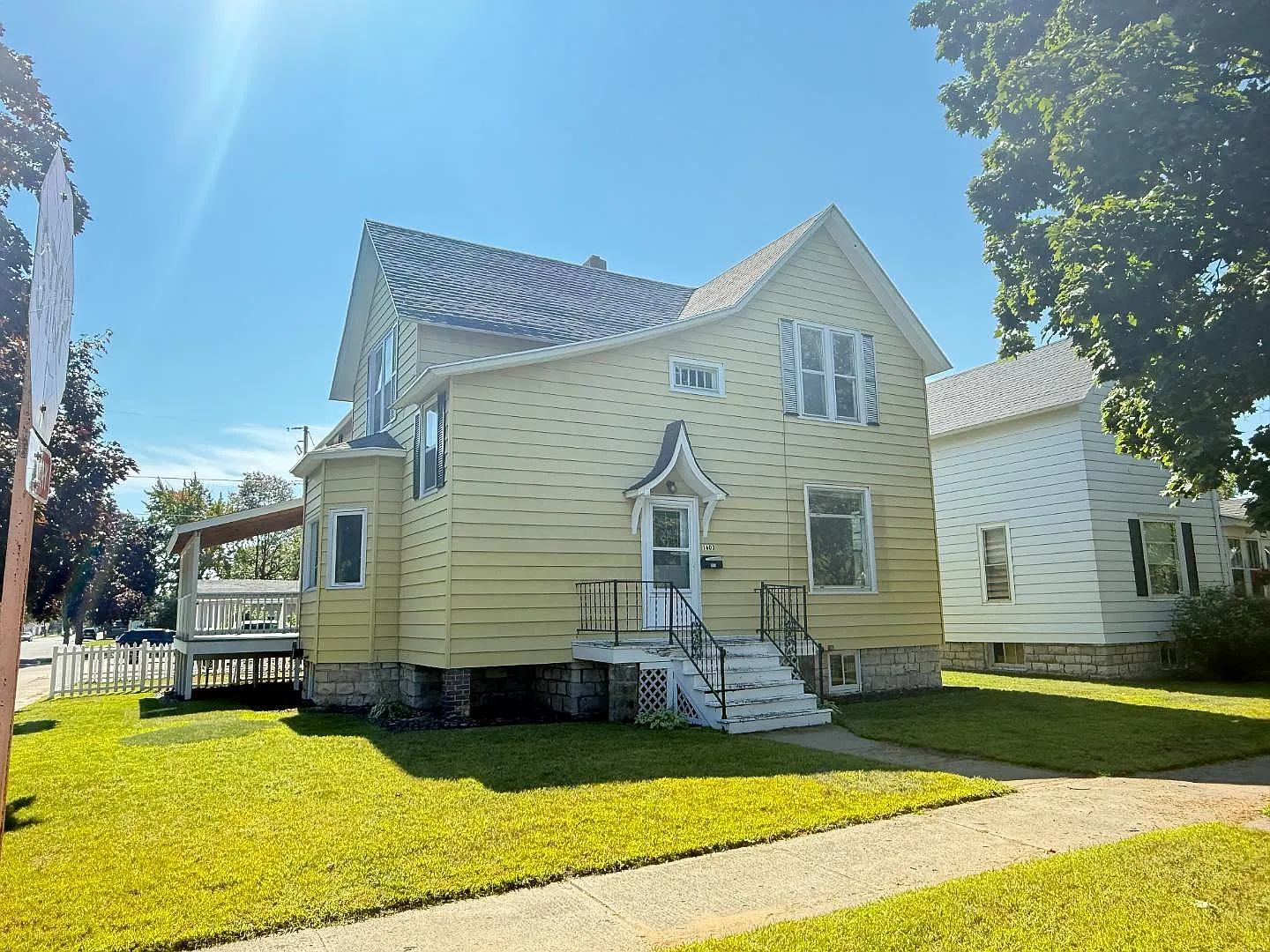 1603 Sherman St — Photo 1