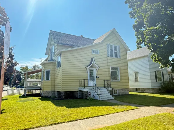 1603 Sherman St #1603, Marinette, WI 54143