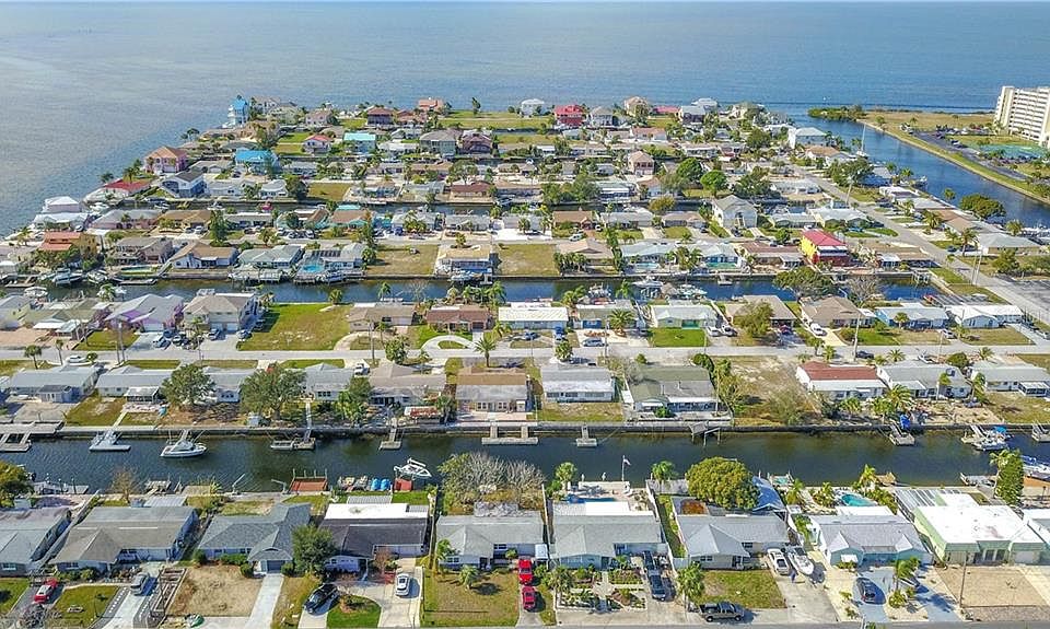 2nd image of 13606 Veronica Dr