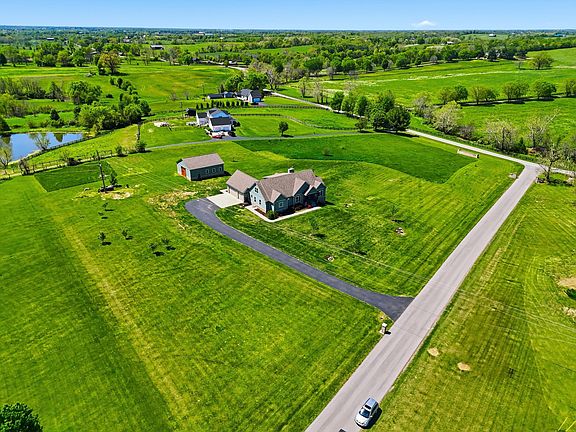 2nd image of 100 Collins Risk Rd