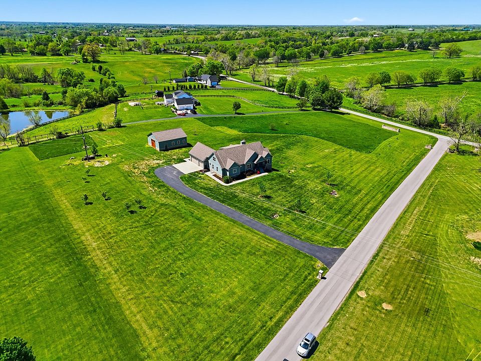 1st image of 100 Collins Risk Rd