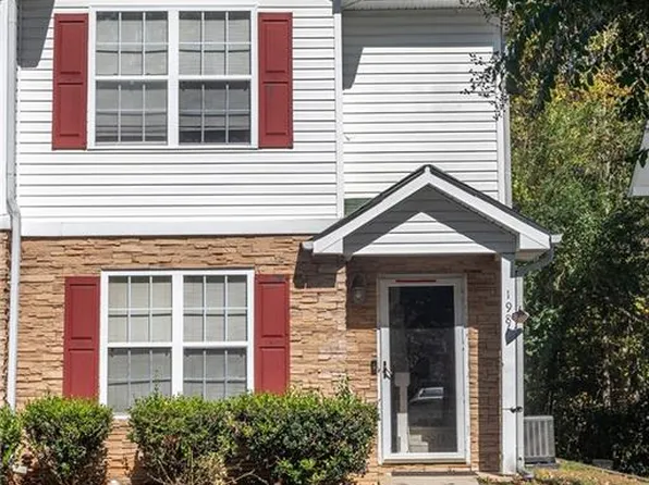 198 Hiram Ter, Hiram, GA 30141