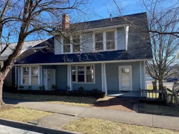 316 Valley St NW, Abingdon, VA 24210