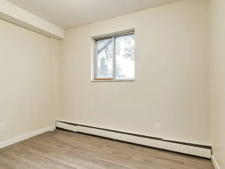 2702 48th Ave — Photo 16