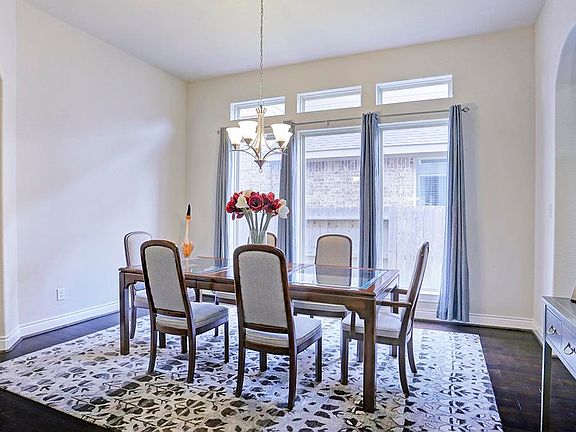 5th image of 29015 Oldfield Ct