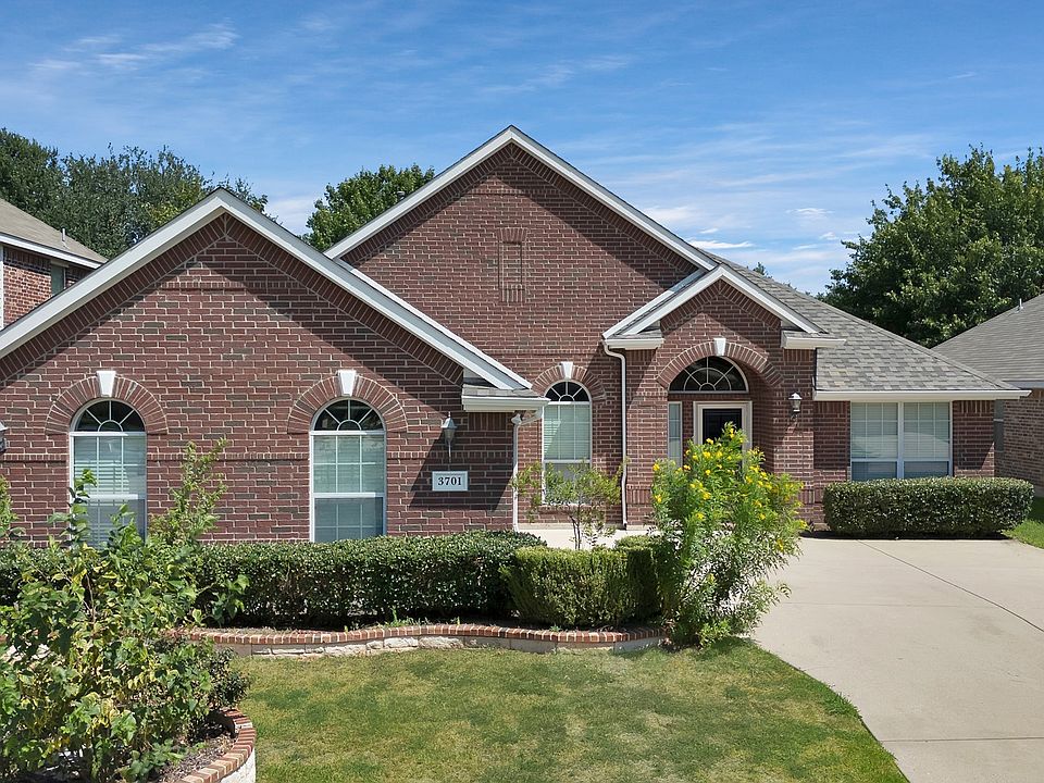 1st image of 3701 Queenswood Ct
