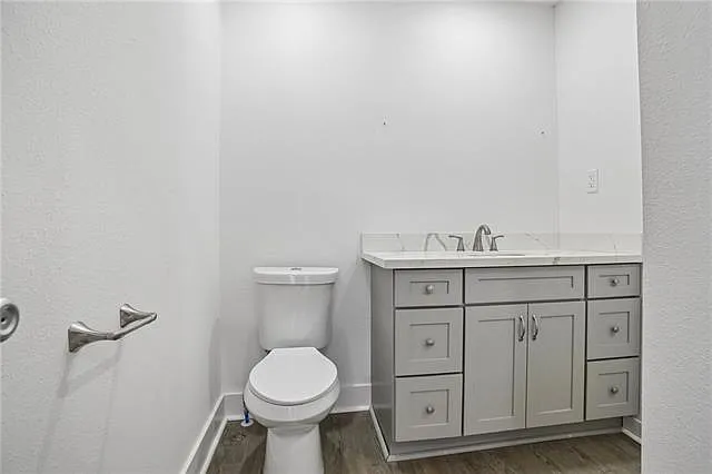 15 Crislaur Ave — Photo 13