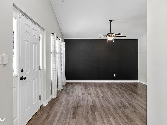 4th image of 2159 Wilson Rd