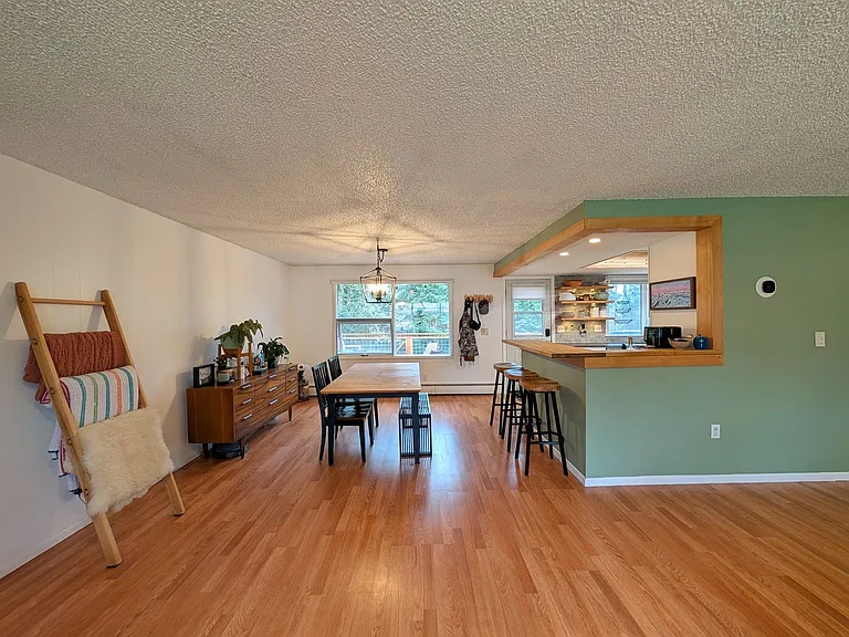 8221 Birch Ln — Photo 4