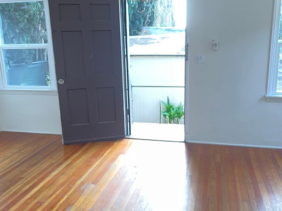 2nd image of 819 E Washington Blvd