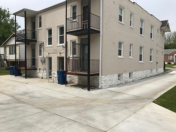 2nd image of 7276 Lyndover Pl