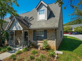 3201 Trace Ct, Knoxville, TN 37912
