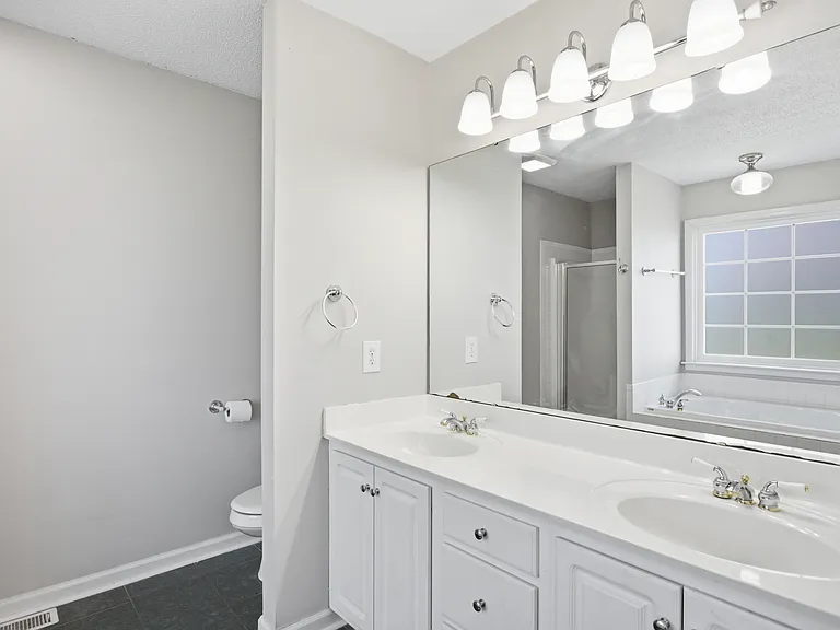 1613 Banchory Cir — Photo 7