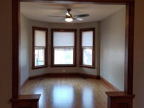 2nd image of 3454 N Hoyne Ave #1