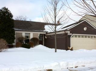 45329 Margate Dr, Macomb, MI 48044