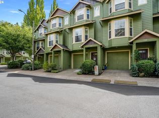 7898 SW Pickleweed Ln, Portland, OR 97224