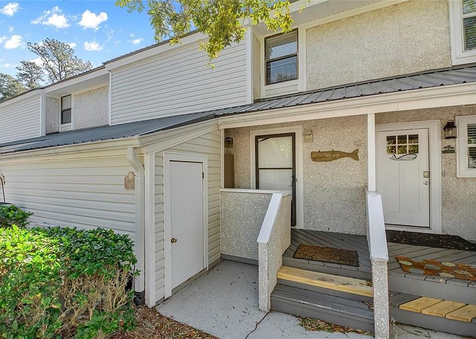 1st image of 1000 Sea Island Rd #10
