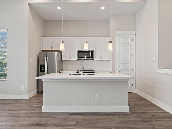 3rd image of 814 Thornton Rd #F