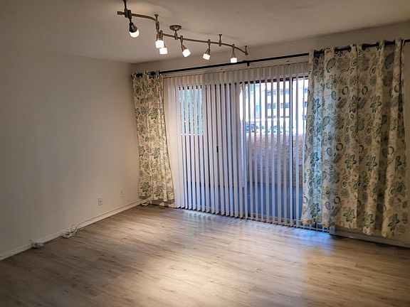 3rd image of 540 N May St APT 2057