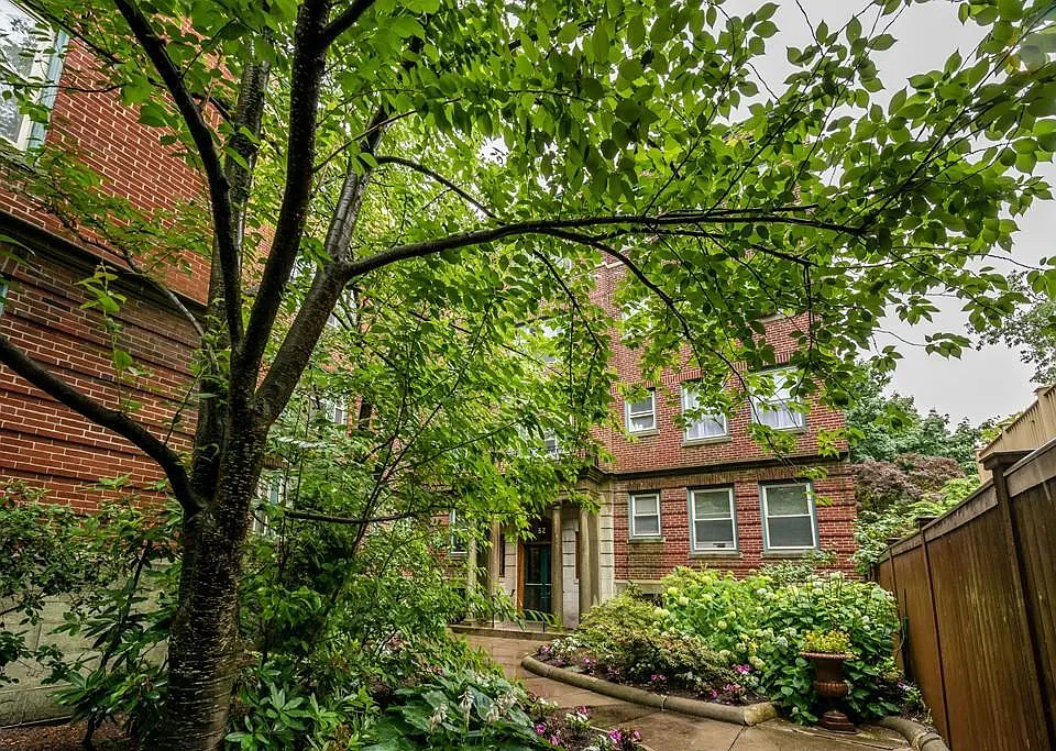 52 Garden St #40