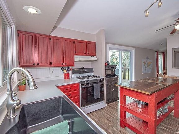 4th image of 65 E Galewood Dr