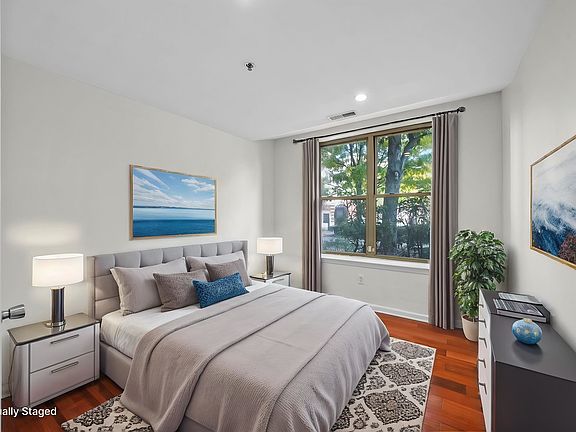 4th image of 26 Ave At Port Imperial APT B03